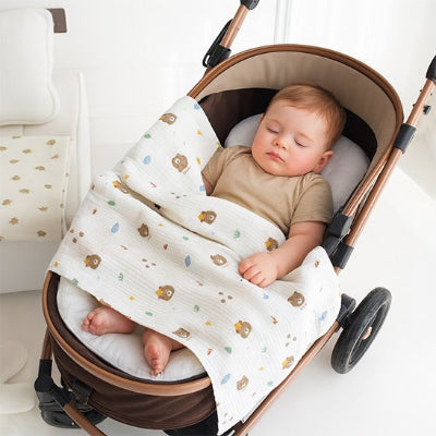 Endormit dans la poussette avec Couverture bebe