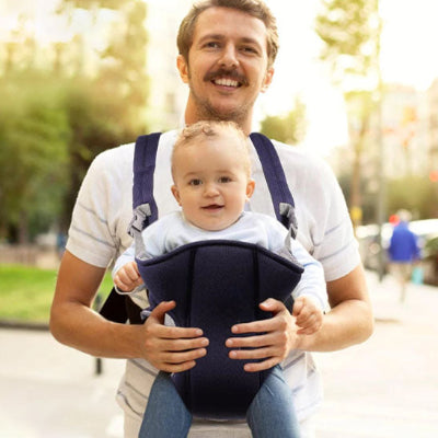 porte bebe papa au parc