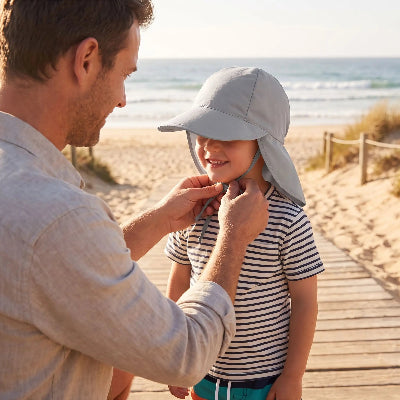 Chapeau bebe protection solaire restant en place