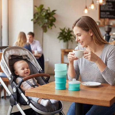Maman utilise boite doseuse lait au restaurant