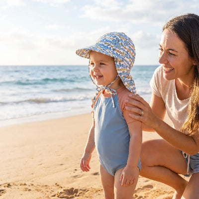 chapeau bebe anti uv baleine au bord de la mere