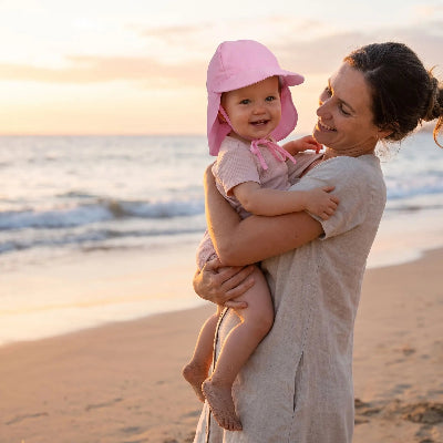 chapeau bebe fille 20 mois tranquille a la plage