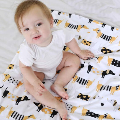 Couverture bebe au sol