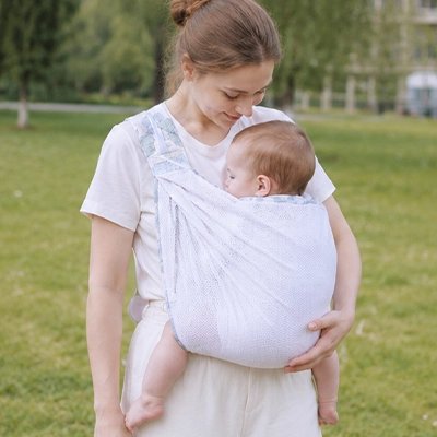 Echarpe de portage qui protège bébé