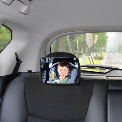 Miroir pour voiture bébé garçon heureux