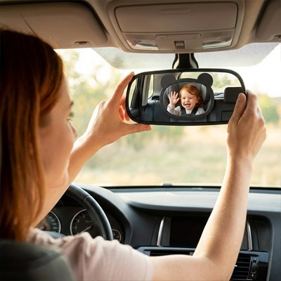 Miroir-voiture-pour-bebe-fait-coucou-à-maman