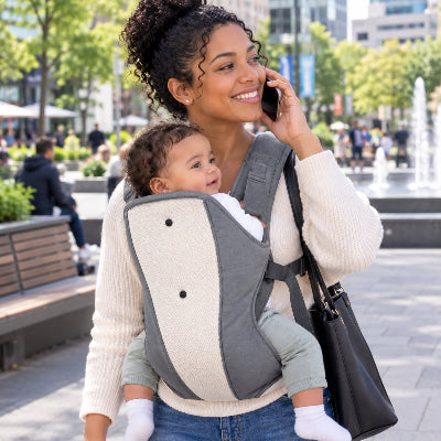 porte physio naissance maman heureuse de porter bebe