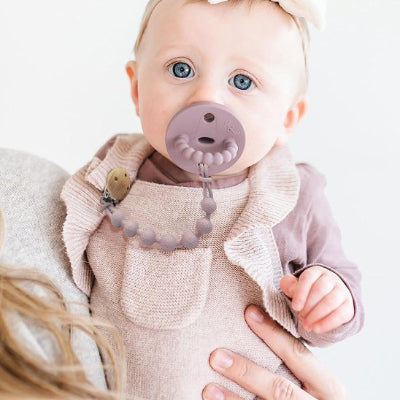 Yeux bébé qui brille pour Attache tetine silicone